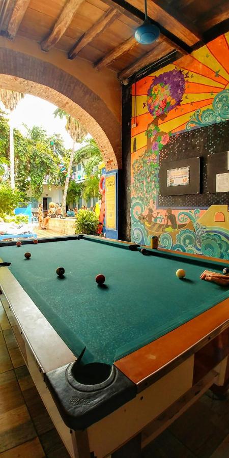 Media Luna Hostel Cartagena Exterior foto