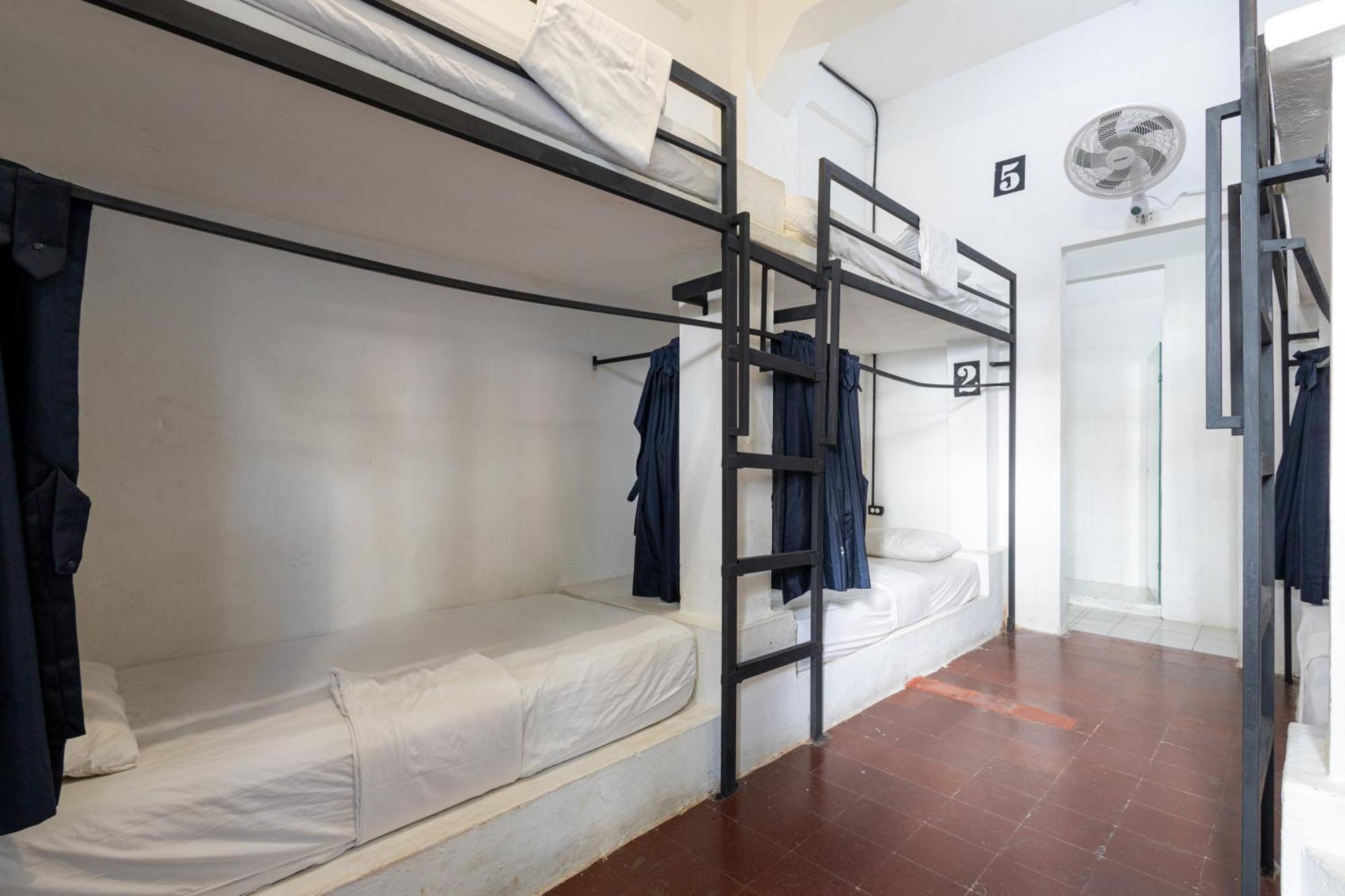 Media Luna Hostel Cartagena Exterior foto