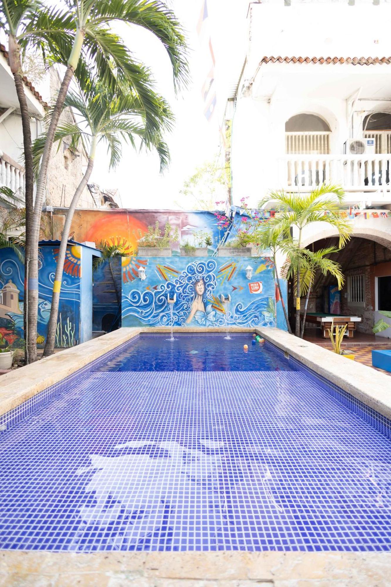 Media Luna Hostel Cartagena Exterior foto
